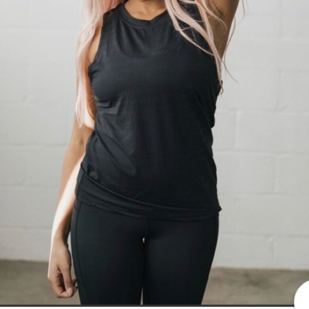 New Zyia 🌙 Black Chill Tank Women Shirt Sz Large